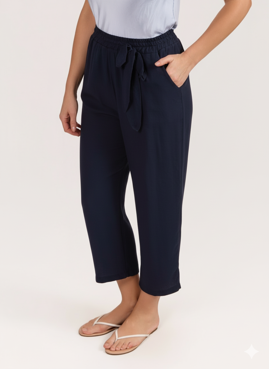 Pantalon de plage fluide écourté minuit avec lien à nouer à l’avant