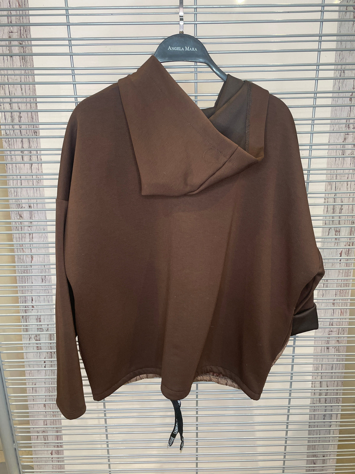 Quilted Hooded Zip Jacket with Knit Sleeves – Brown