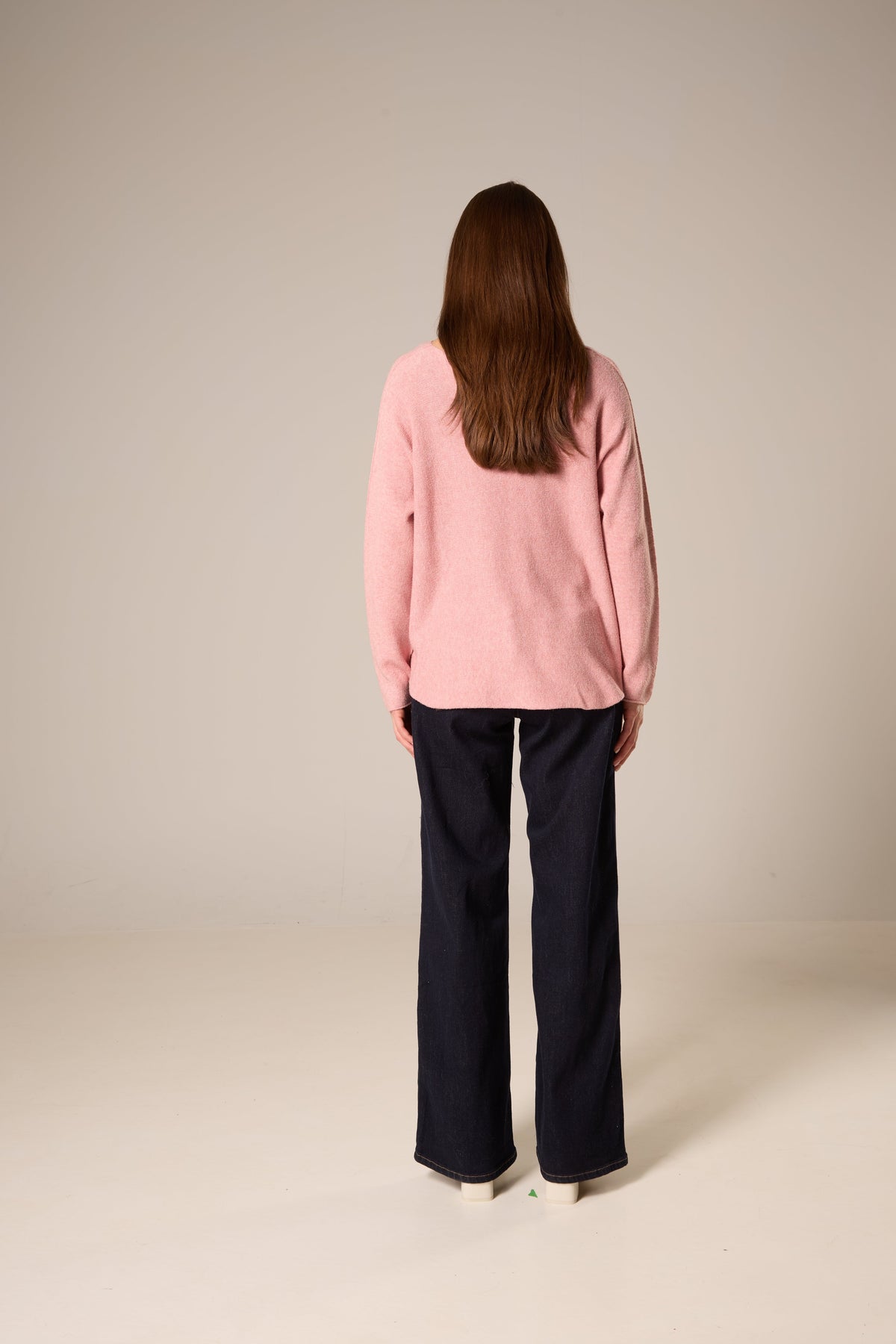 Lightweight Wide V-Neck Knit Sweater – Rose