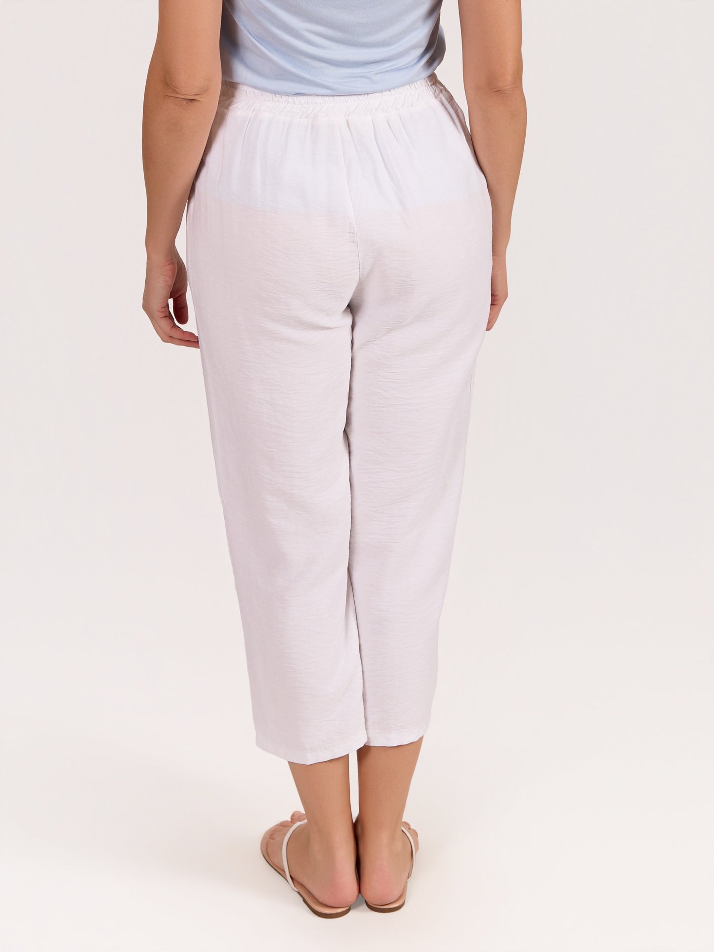 Pantalon Blanc à Taille Élastique avec Détail à Nouer à l’Avant