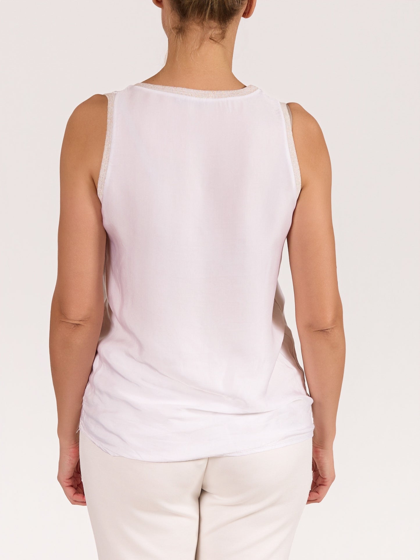 Camisole blanche en satin avec détail lurex