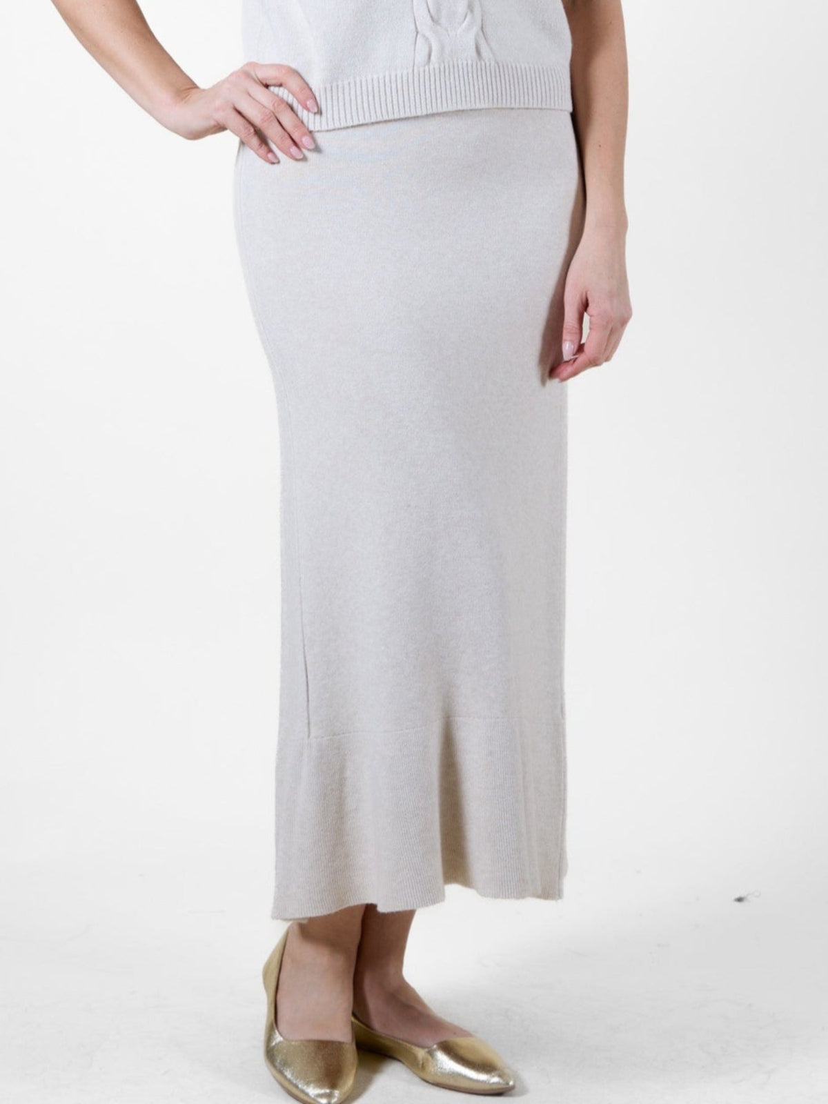Jupe beige à enfiler et à coutures évasées