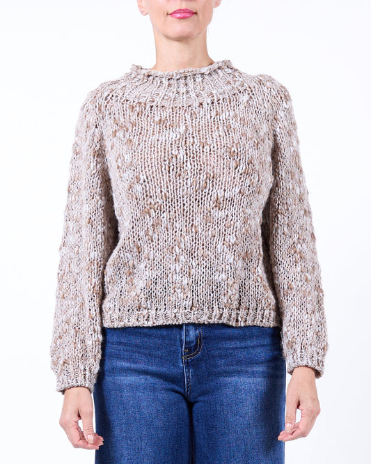 Pull beige à col montant en chenille épaisse