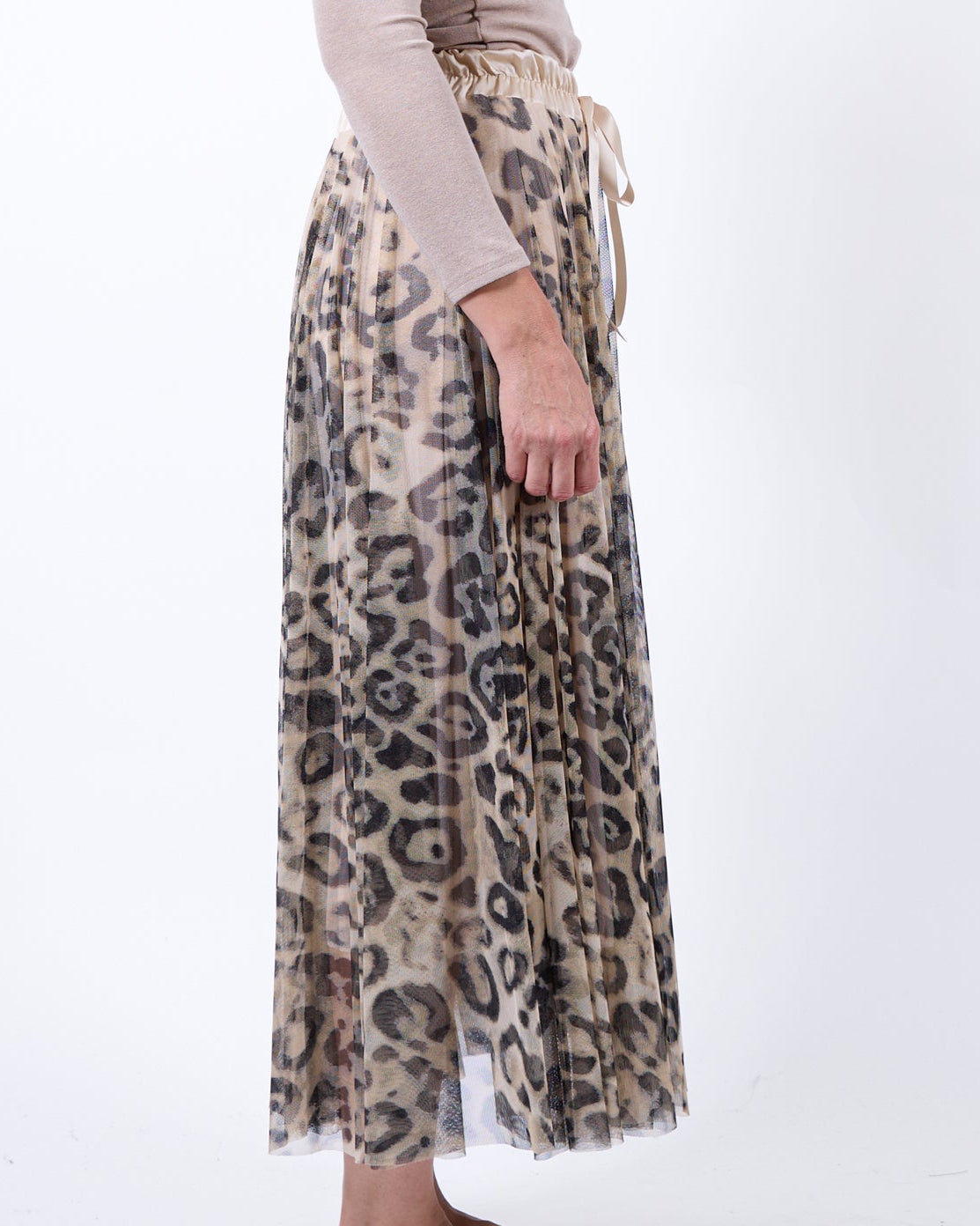 Jupe beige à enfiler, double épaisseur en résille à motif animal.