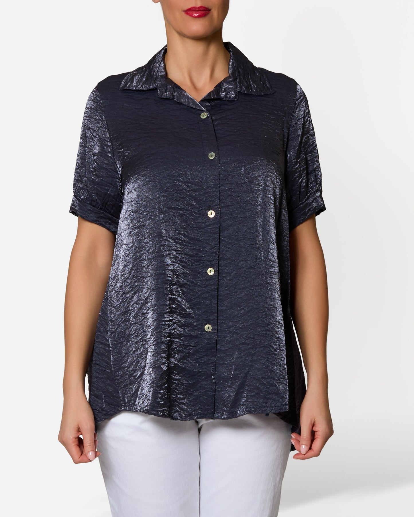 Blouse midnight à manches courtes boutonnée avec fini métallisé