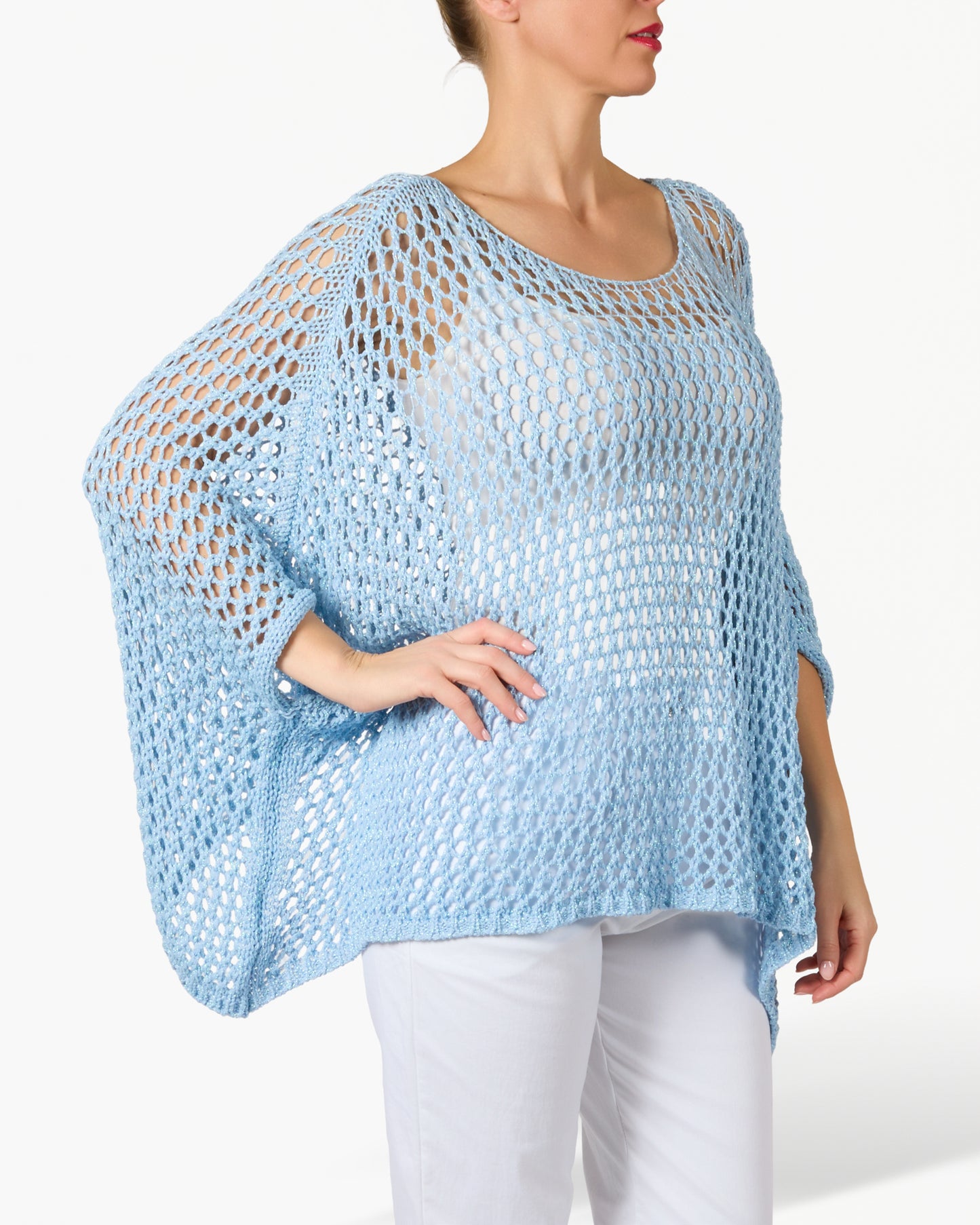 Pull en tricot ample style poncho bleu