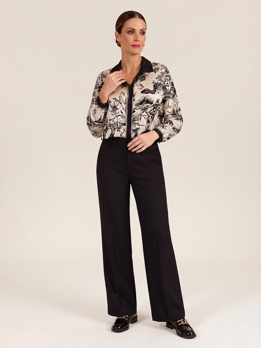 Blouse ivoire et noire à imprimé botanique avec boutons à l’avant