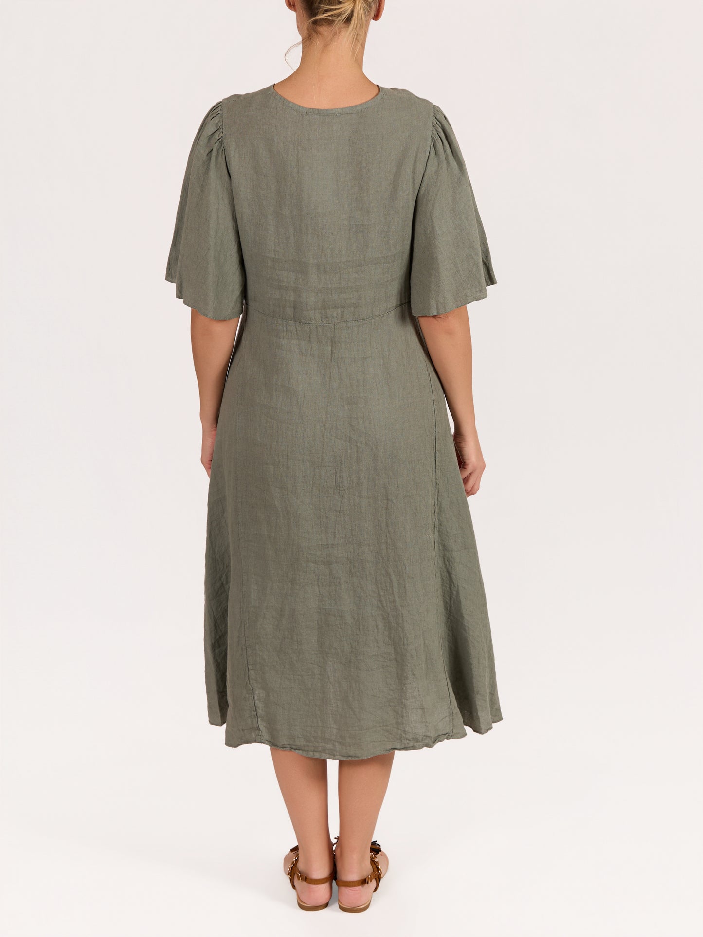 Robe paysanne kaki 100% lin à manches courtes et lien à l’avant