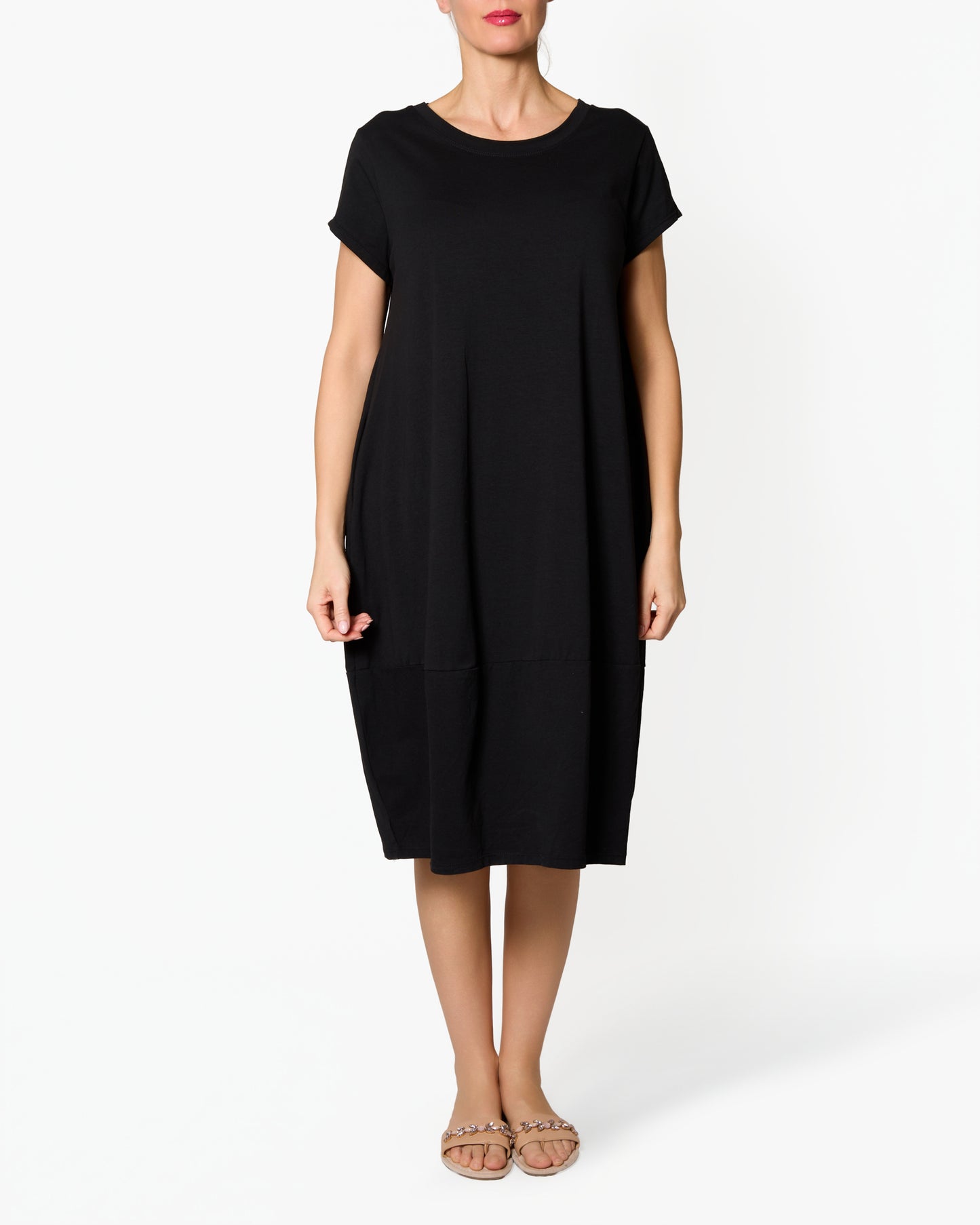 Robe t-shirt coupe barrel noir bleu à poches