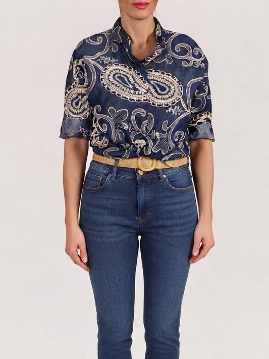 Chemise bleu denim boutonnée à l’avant à manches 3/4 brodée