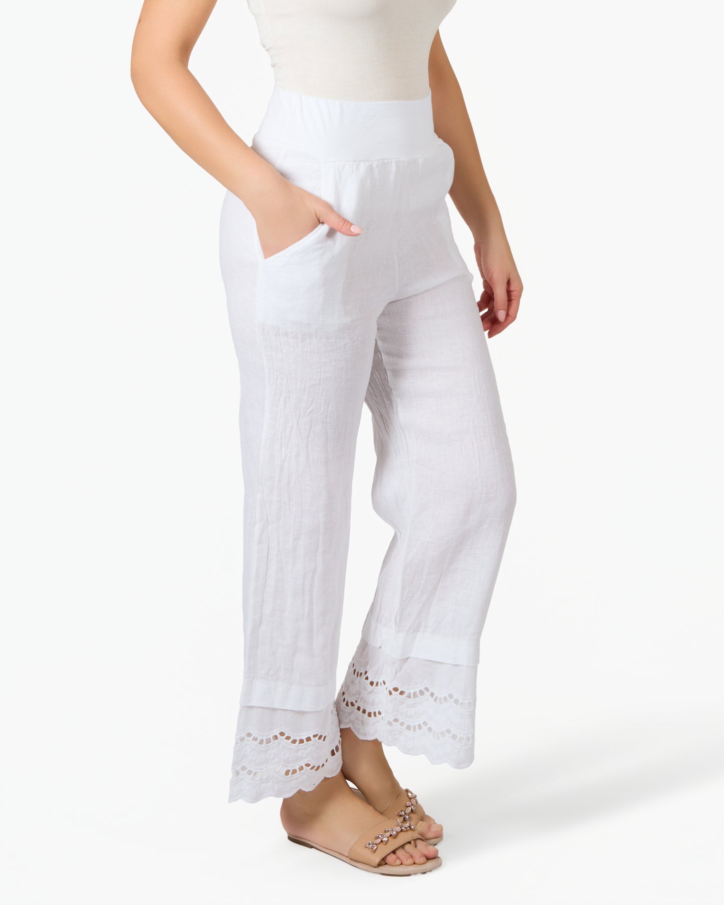 Pantalon blanc en lin et dentelle à taille élastique