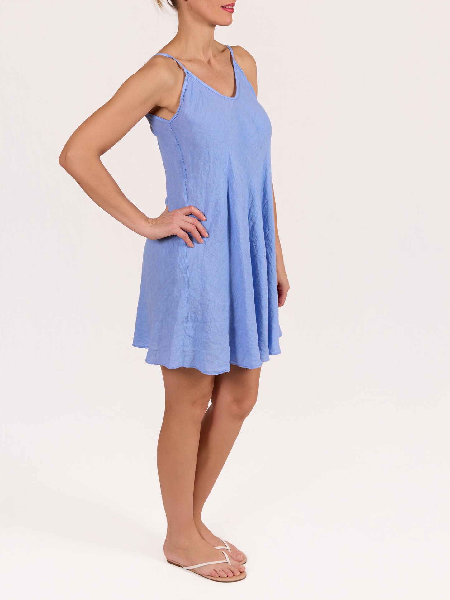 Robe essentielle en lin bleu fines bretelles