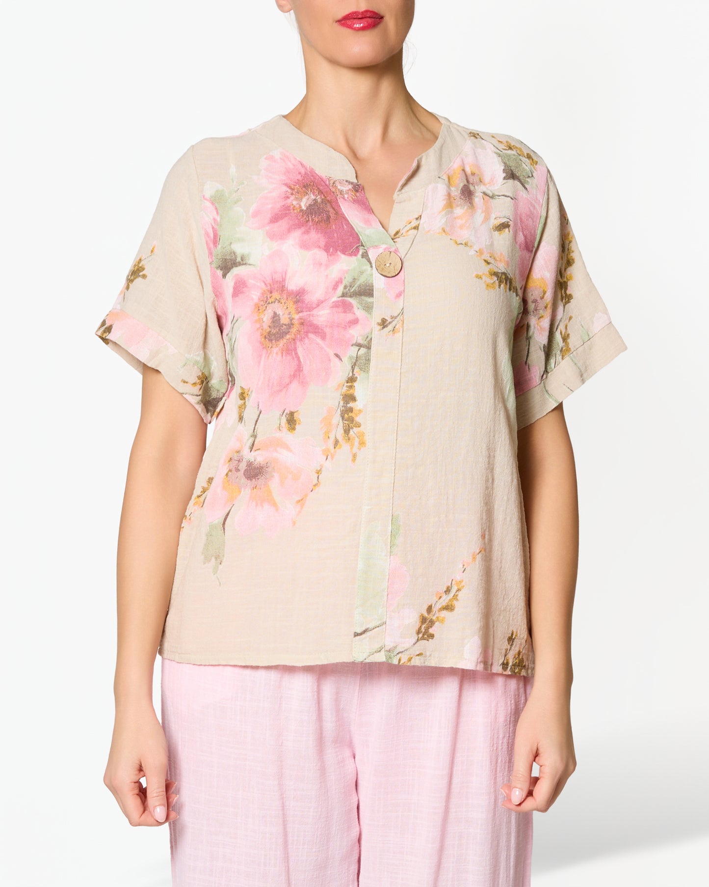 Chemise Beige à Manches Courtes avec Patte de Boutonnage à 1 Bouton et Imprimé Floral