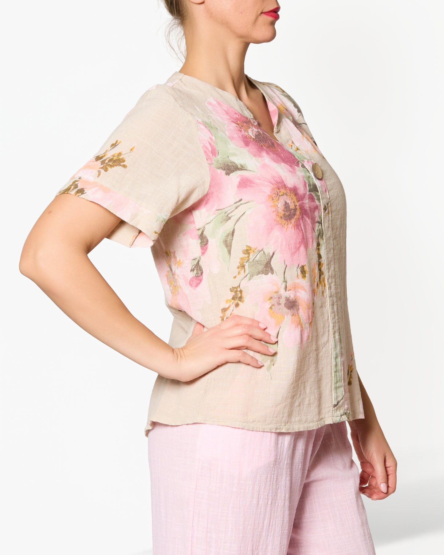 Chemise Beige à Manches Courtes avec Patte de Boutonnage à 1 Bouton et Imprimé Floral