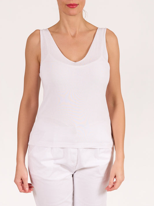 Camisole blanche à encolure en V profond à l’avant et au dos