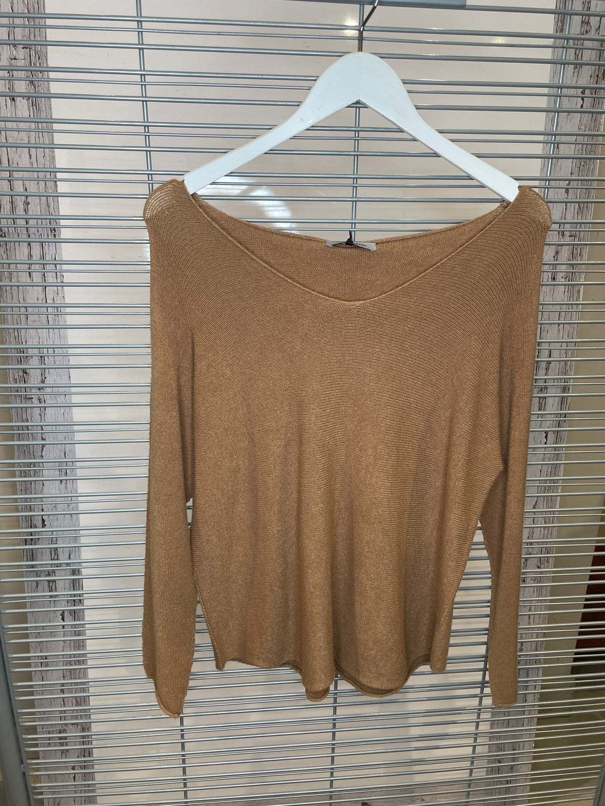 Lightweight Wide V-Neck Knit Sweater – Camel