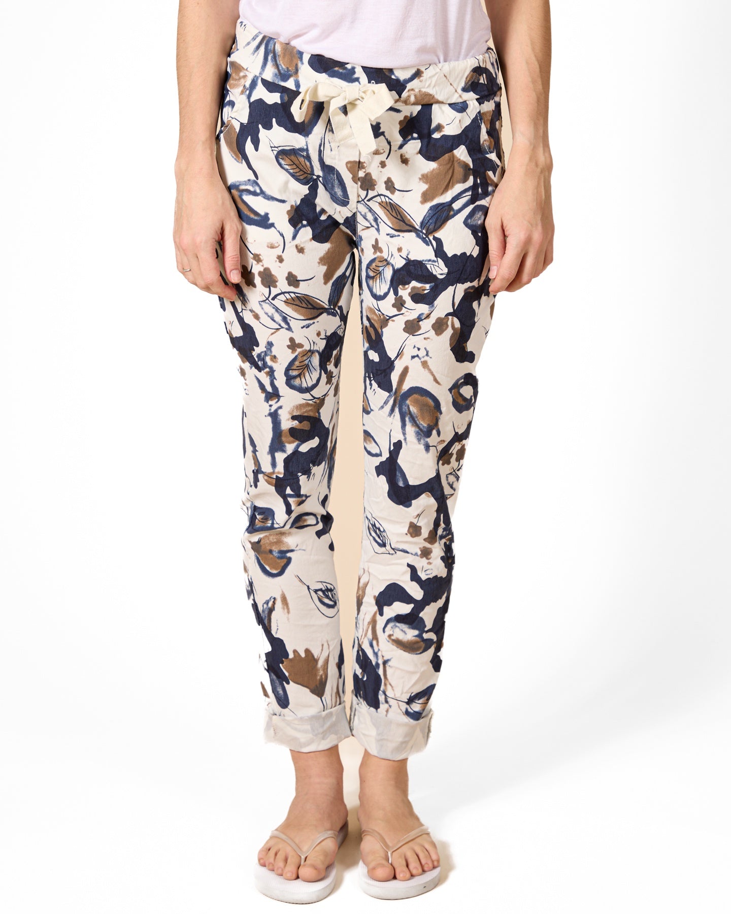 Pantalon blanc à imprimé floral