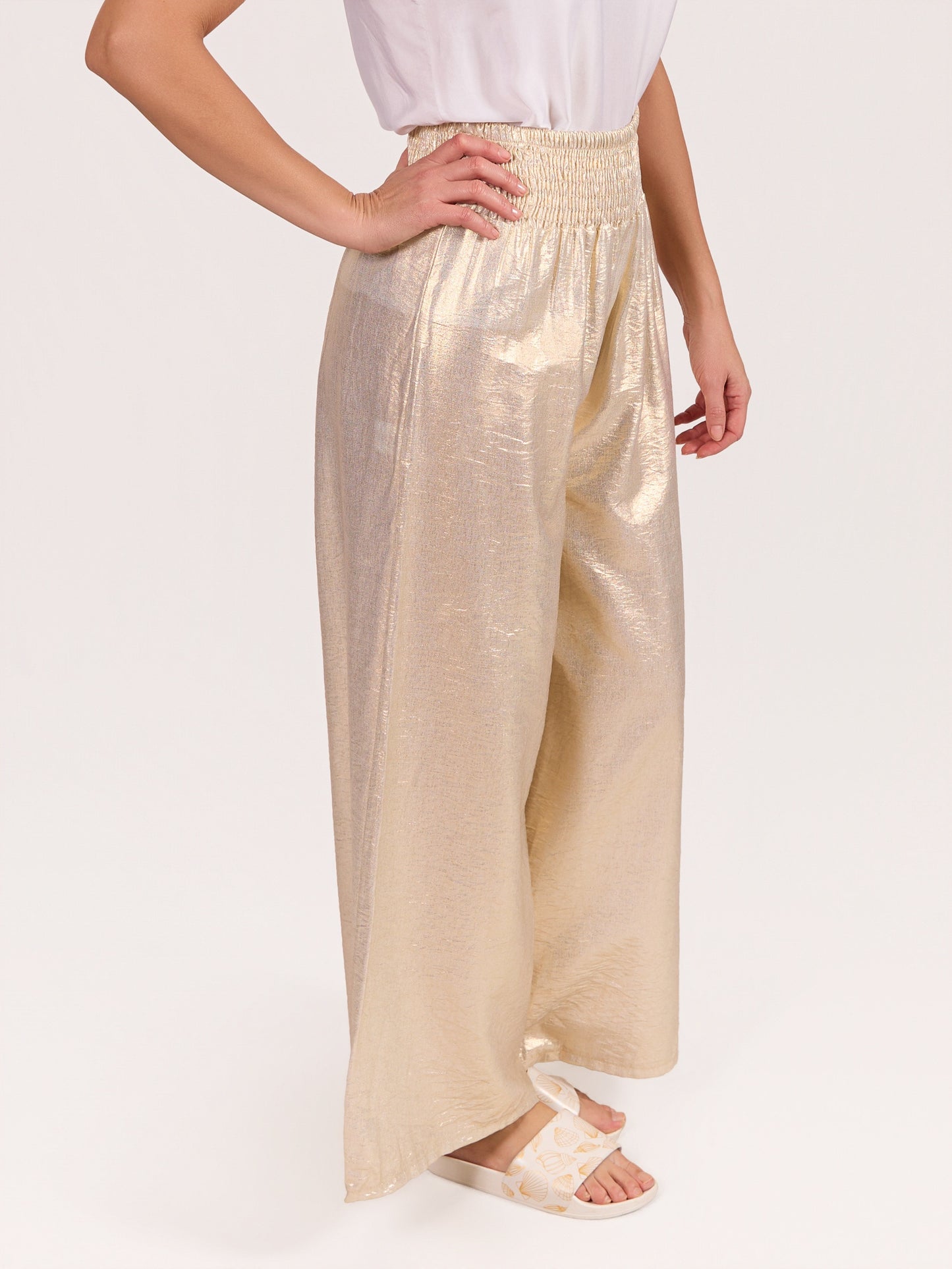 Pantalon or pâle à enfiler effet foil avec détail froncé