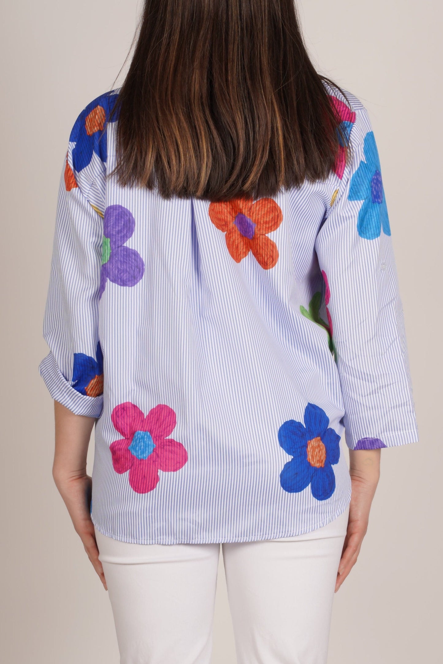 Chemise boutonnée à manches longues bleu océan avec imprimé marguerites