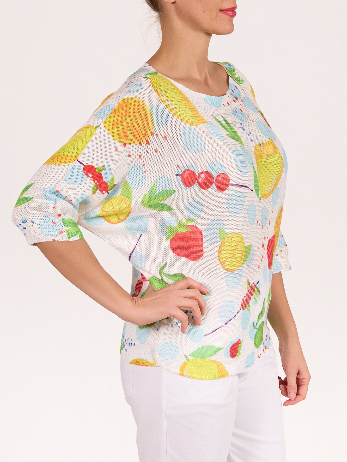 Pullover blanc à manches au coude avec motif fruit