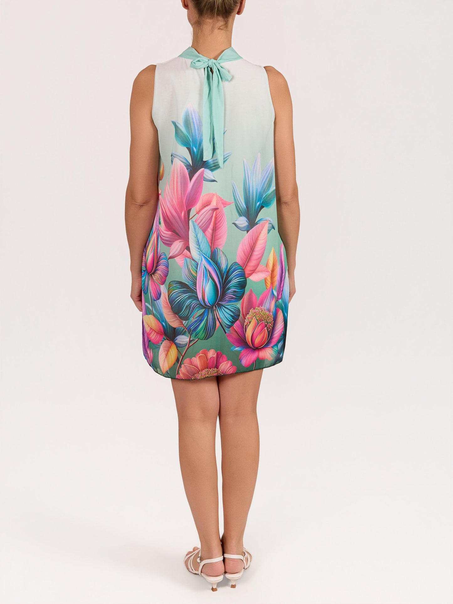 Robe mint sans manches à nouer au dos avec imprimé floral