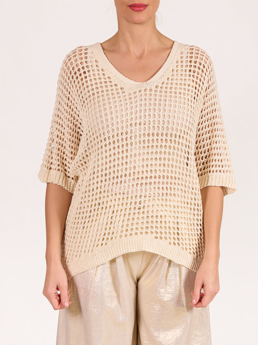 Chandail beige en crochet à col en V et épaules tombantes
