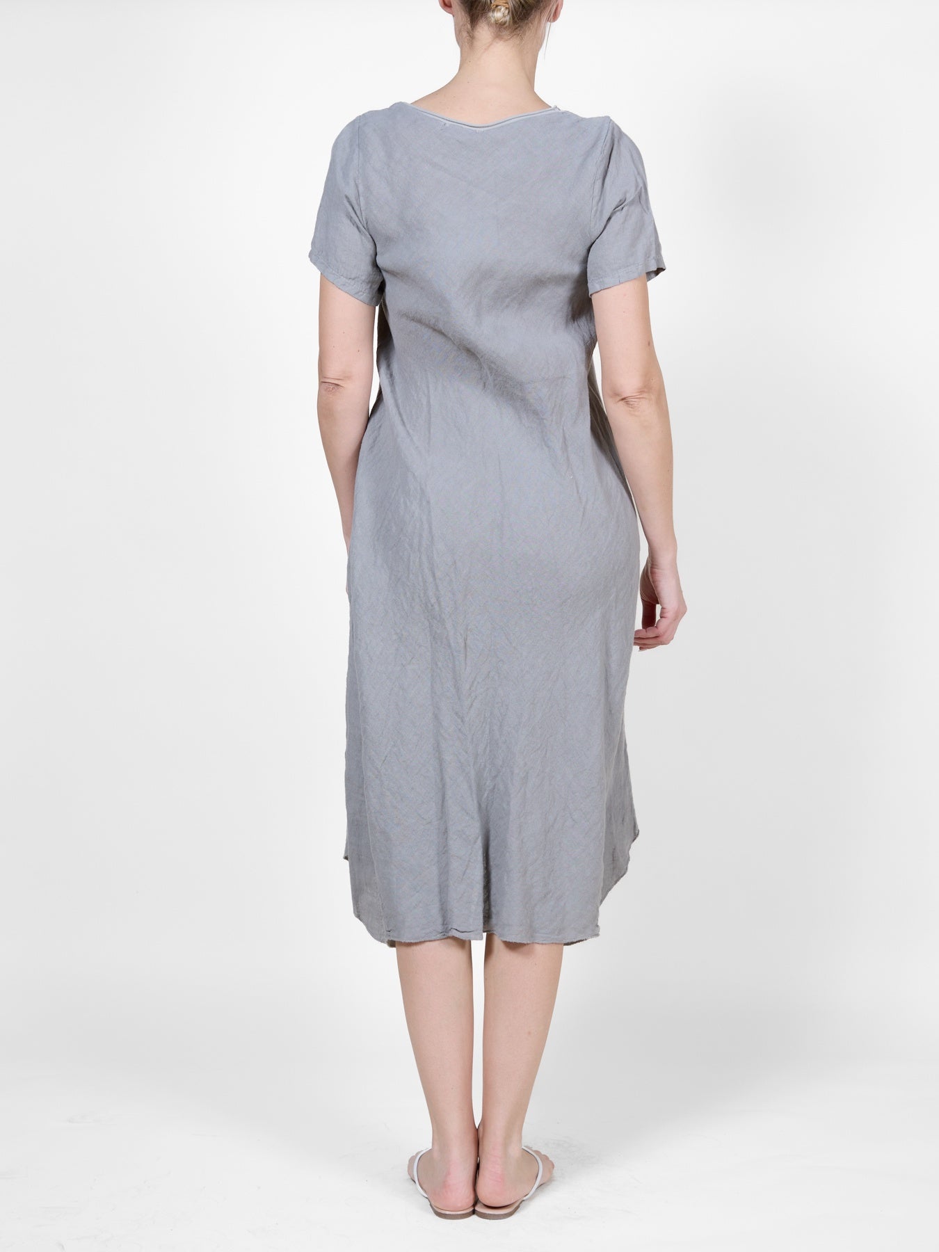 Robe T-shirt Fango à ourlet asymétrique fluide