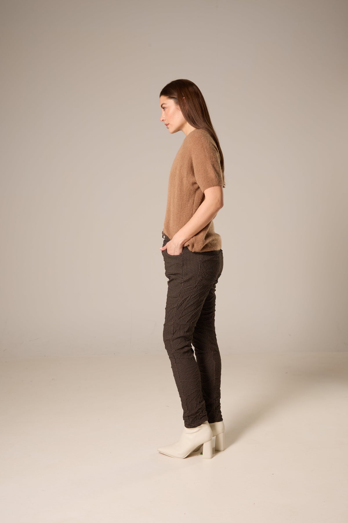 Geometric Print Jogger Pants with Drawstring – Brown & Black