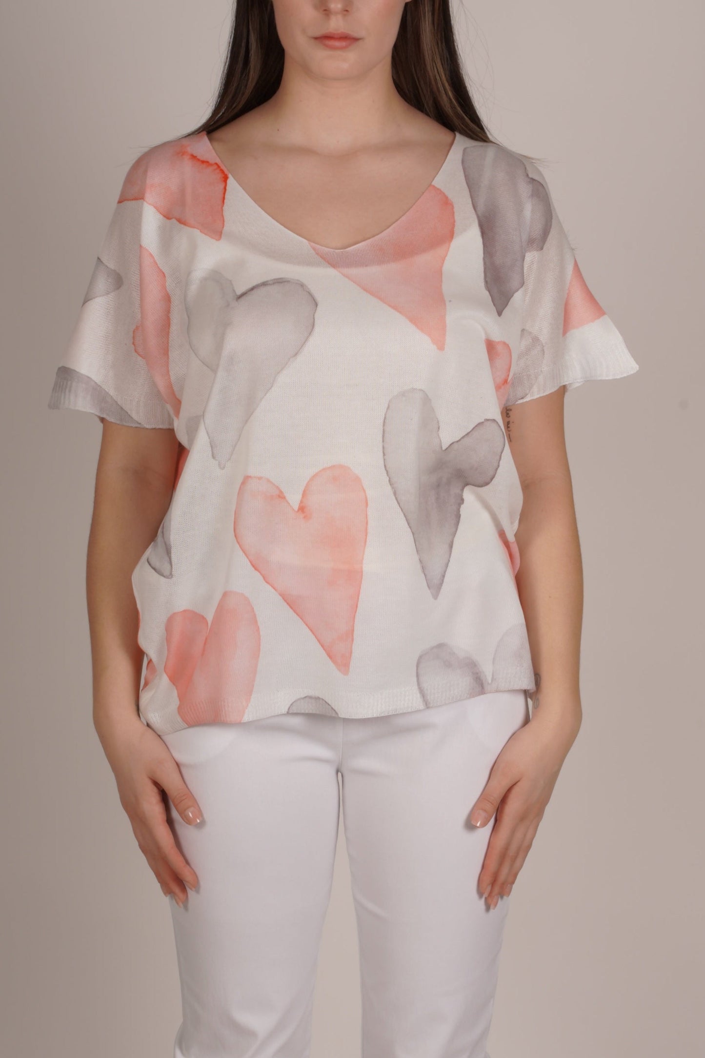 Pull à col en V Persimmon multicolore à motif cœur bicolore