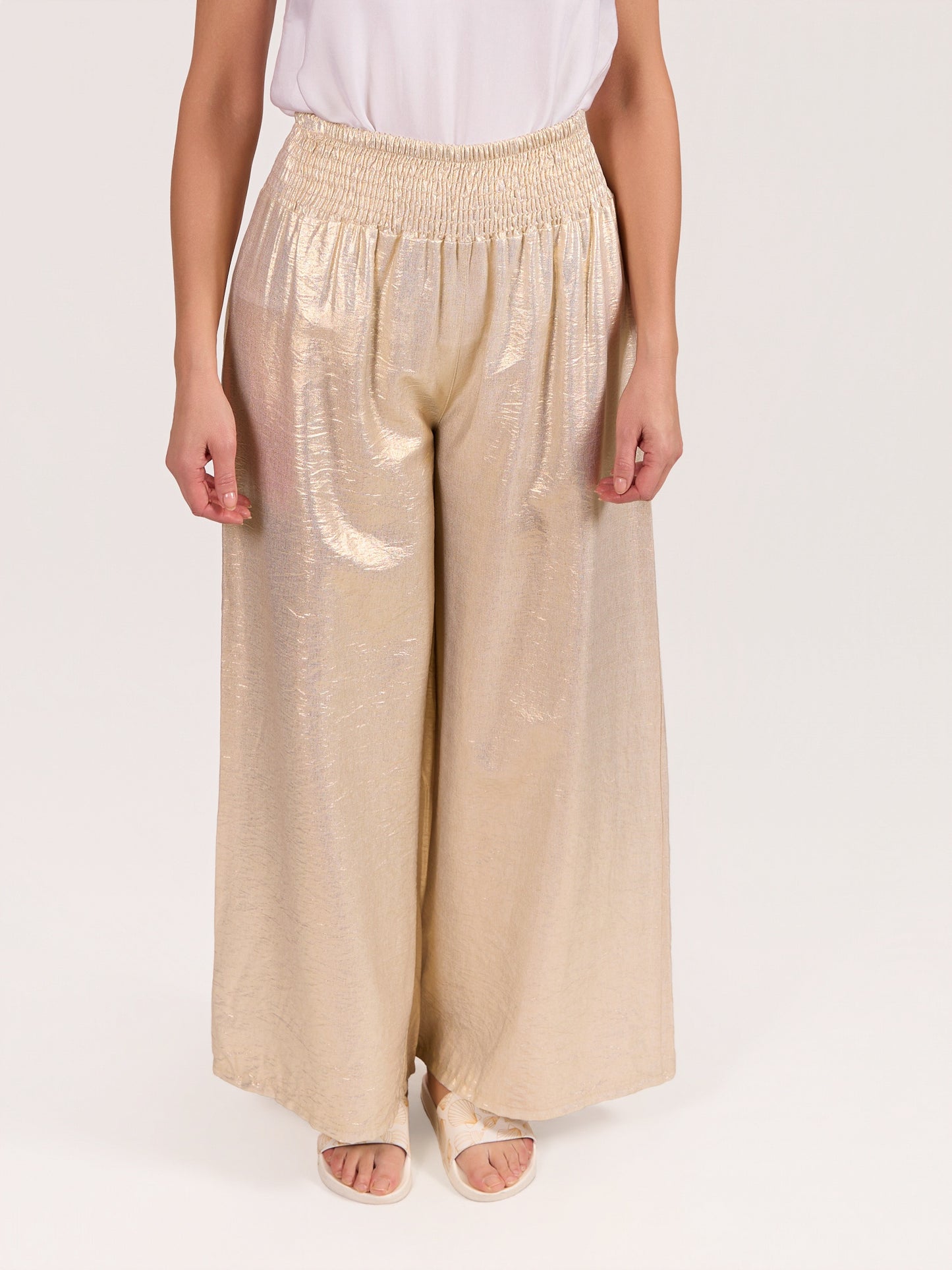 Pantalon or pâle à enfiler effet foil avec détail froncé