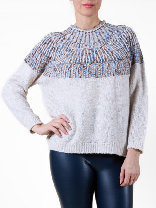 Pull à col montant ivoire à coutures multicouches variées