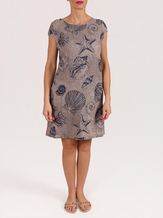 Robe taupe à manches capuchon avec imprimé coquillages et côtés en maille côtelée