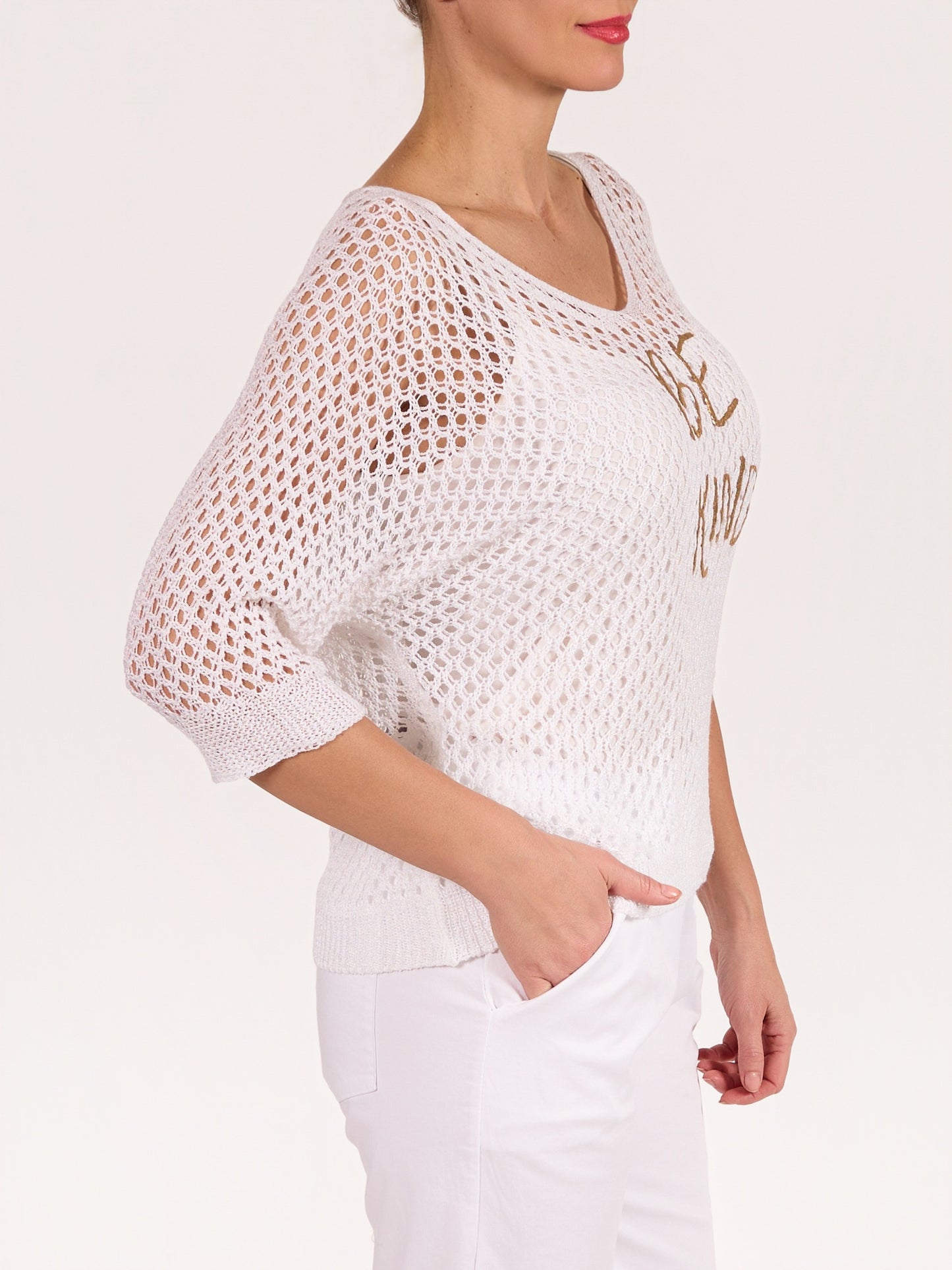 Pull en crochet blanc à col en V à manches courtes BE KIND